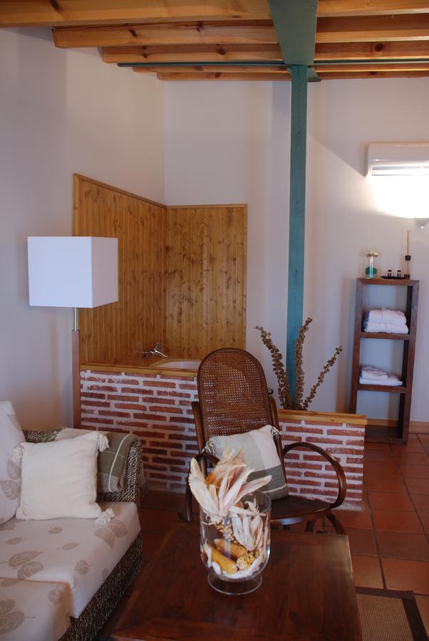 מלון Villavieja del Lozoya Hospederia El Arco מראה חיצוני תמונה